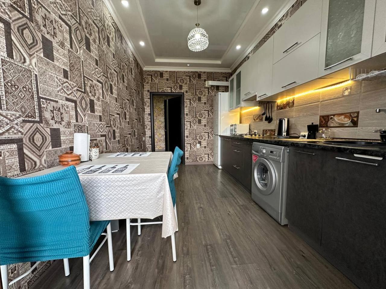 Apartment With City View On Sydykova St. 123 Бішкек Екстер'єр фото